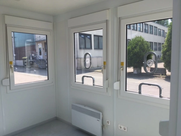 10er Kassenhäuschen innen